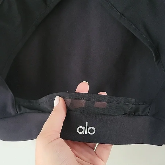 Alo Yoga Bandage Tribe Long Sleeve Top M Black - Picture 8 of 13